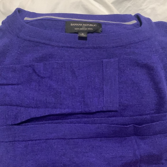 Two Merino Wool Sweaters - Picture 5 of 7